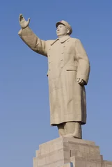 Fototapeten mao's statue in kashgar, china © eranyardeni
