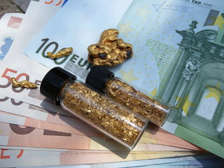 gold & bank notes