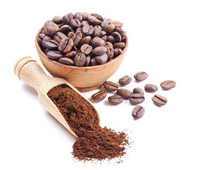 ground coffee and coffee beans