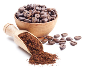 ground coffee and coffee beans