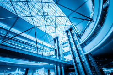 elevator © kalafoto