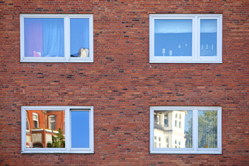 Fassade,Fenster eines Mehrfamilienhauses