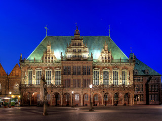 Rathaus von Bremen bei Nacht