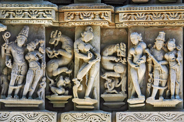 Adinath e Parshwanat temple, Khajuraho - India