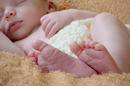 Babyf&uuml;&szlig;chen