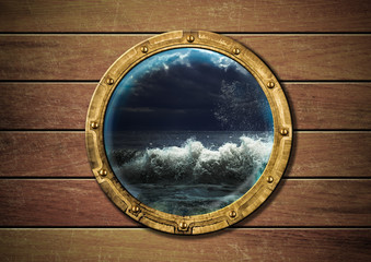 Obraz na płótnie Canvas iluminator statku o burzy na zewnątrz