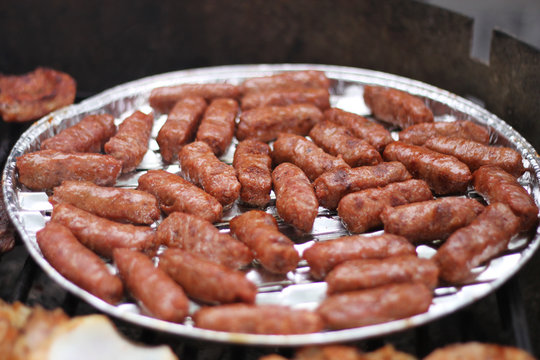 Cevapcici auf alu-teller