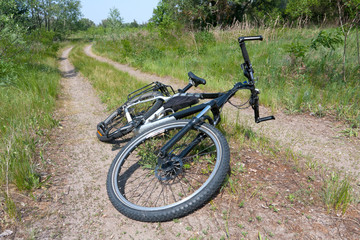 Fototapeta na wymiar bike on countryside road