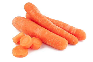 Three carrots and slices