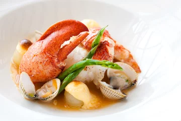 Afwasbaar Fotobehang Gerechten Lobster with shellfish.