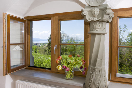 Ge&ouml;ffnetes Fenster