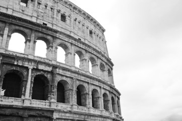 Il Colosseo in bianco e nero, Roma, Italia - obrazy, fototapety, plakaty
