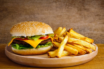Hamburger and french fries - 42016248