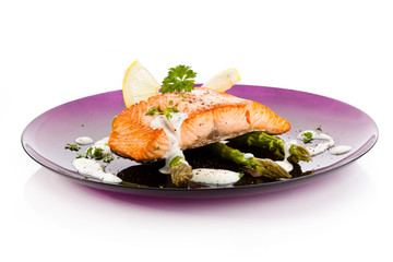 Grilled salmon and vegetables