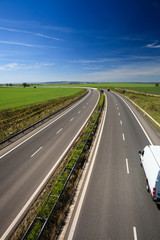 Fototapeta premium highway traffic on a lovely, sunny summer day