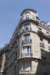 Fototapeta na wymiar Immeuble du quartier de Passy à Paris 