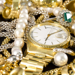Jewelry, gold, necklaces, rings, bracelets, watch, wealth