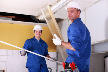 Installing neon lamp