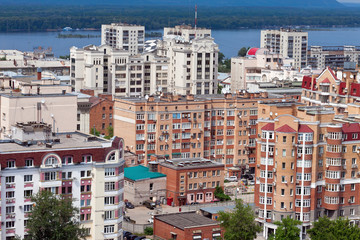 Fototapeta na wymiar View of the Russian city of Samara in May 2012
