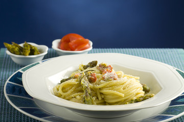 Pasta with asparagus