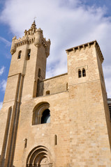 Fototapeta na wymiar Kościół Zbawiciela, Ejea de los Caballeros, Saragossa (Hiszpania)