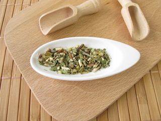 Riesengoldrutenkraut, Solidaginis giganteae herba
