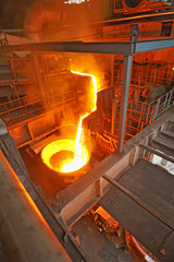 pouring molten steel