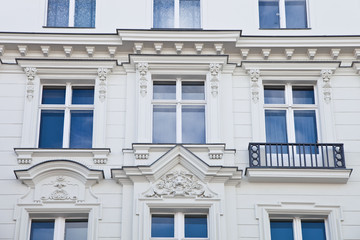 Wohnung - Haus - Altbau