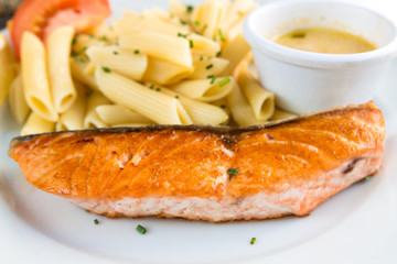 pasta with salmon