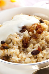 Brown Rice Porridge with Sultanas