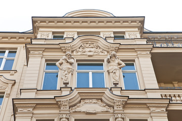 Altbau - Wohnung - Haus