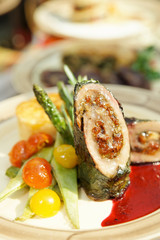 Meat roll with vegetables