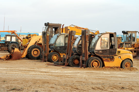 Heavy Duty Construction Machinery