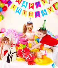 Child birthday party .