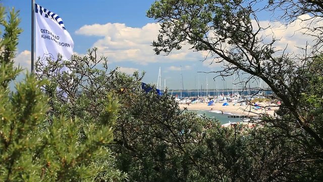 Blick auf den Yachthafen im Ostseebad K&uuml;hlungsborn