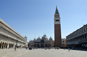 Naklejka premium Promenade à Venise