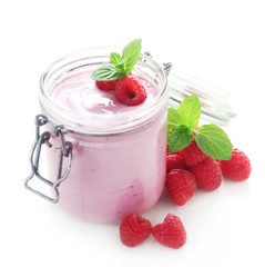 Raspberry Yogurt