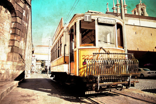 antike Straßenbahn in Porto