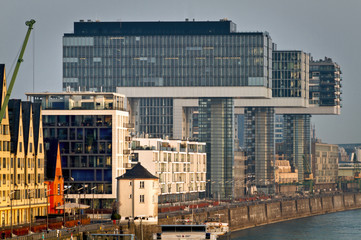 Siebengebirge, Kranhäuser in Köln