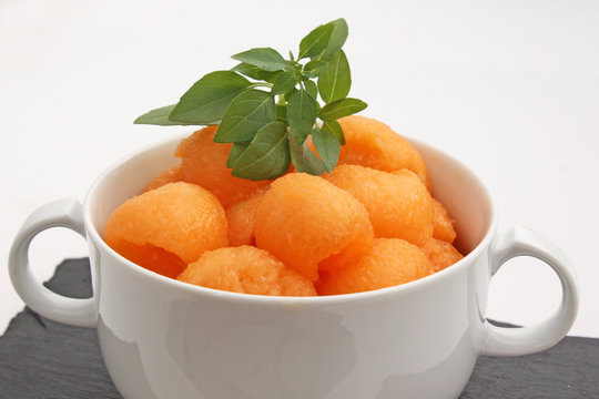 Melon et basilic