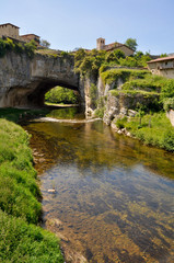Fototapeta na wymiar Puentedey naturalny łuk, Burgos (Hiszpania)