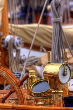 team spirit esprit d'&eacute;quipe voilier regate mer ocean yachting