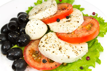 mozzarella, tomatoes, olives and seasoning