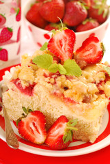 yeast cake with strawberry