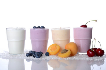 Naturjoghurt und Fruchtjoghurtsorten
