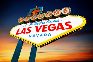 Deurstickers welcome to Fabulous Las Vegas Sign at sunset © somchaij