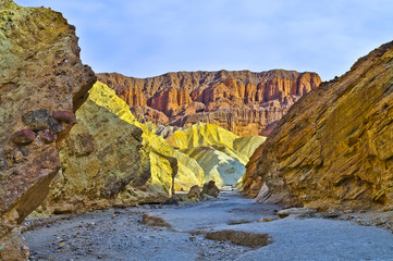 Fototapeta na wymiar Golden Canyon Death Valley