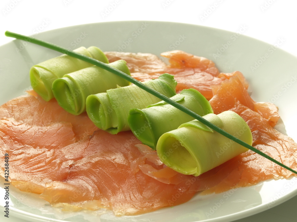 Sticker salmon with avocado