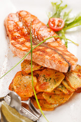 salmon steak with potatoes