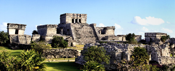 famous archaeological ruins